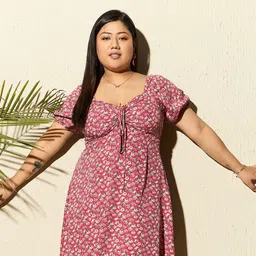 Berrylush Curve Plus Size Floral Printed Sweetheart Neck Fit & Flare Dress-picture-37