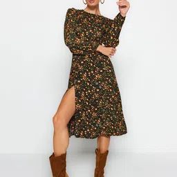 Trendyol Floral Printed Puff Sleeve A-line Midi Dress With a Slit-picture-50