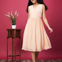 Globus V-Neck Gathered Detail Fit & Flare Dress-picture-20