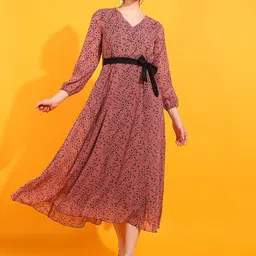 DressBerry Pink Floral Printed V-Neck Fit & Flare Midi Dress-image-51