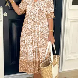 Stylecast X KPOP Floral Printed V-Neck A-Line Maxi Dress-picture-36