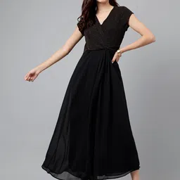 Latin Quarters V-Neck Short Sleeves Gathered Nylon Maxi Dress-picture-29