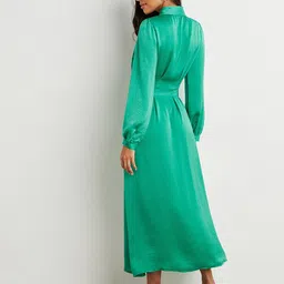 Styli Green Solid A-Line Maxi Dress image 2