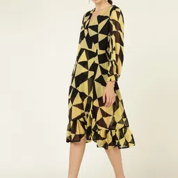 DODO & MOA Printed Puff Sleeve Georgette Wrap Midi Dress image 3