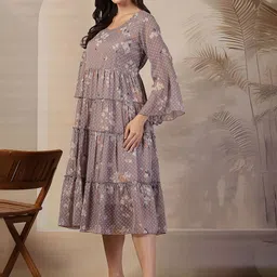 House Of Zelena Print Chiffon Maternity Dress image 4
