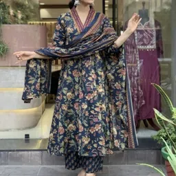 divastri Women Cotton Rayon Kurta Palazzo Dupatta Set image 3