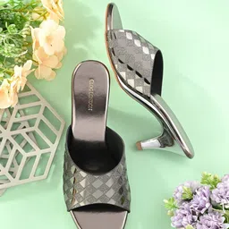 CLOG LONDON Textured Open Toe Slim Heels-picture-23
