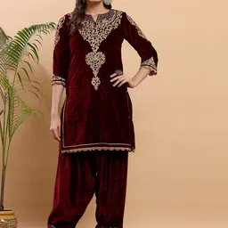 KAANCHIE NANGGIA Ethnic Motifs Embroidered Kurta with Salwar image 1