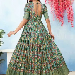 ODD BY chansi TRENDZ Floral Printed Ethnic Gown image 4