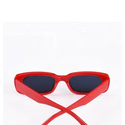 Awestuffs Women Black Lens & Red Rectangle Sunglasses with UV Protected Lens RFDSASIM0622 image 5