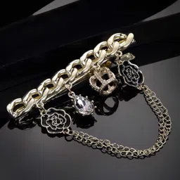 VOGUE PANASH Women Gold-Toned & Black Embellished Alligator Hair Clip-image-57
