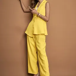 URBANGRACE BY KASSUALLY Sleeveless Longline Waistcoat image 5