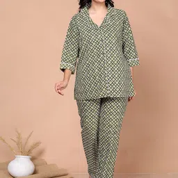 SP DESIGNS Ethnic Motifs Printed Lapel Collar Pure Cotton Night suit-image-1