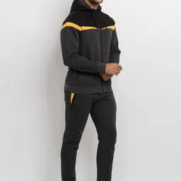 Status Quo Men Black & Charcoal Grey Colourblocked Cotton Tracksuits image 3