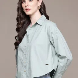 roadster Women Oversized Fit Solid Casual Shirt image 5