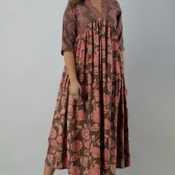 indianic Women Floral Print Viscose Rayon Flared Kurta image 3