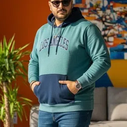 austivo Men Full Sleeve Printed Hooded Sweatshirt image 3