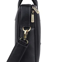 hammonds flycatcher Men Black Messenger Bag image 2