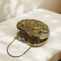 wildmount Party Gold Clutch image 4