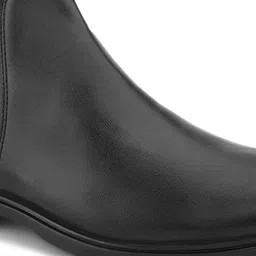 roadster Men black solid formal office wear casual round toe comfortable mid top chelsea Boots For Men image 2