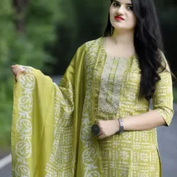 irtada Floral Print Kurta, Palazzo & Dupatta Set image 3