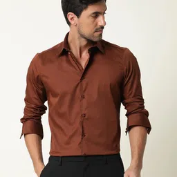 Men Slim Fit Solid Spread Collar Formal Shirt-image-76