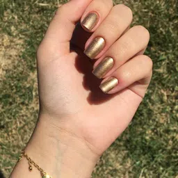adjd Eye Catching Glossy Nail Paint GOLDEN image 2
