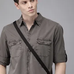 Roadster Men Grey Regular Fit Solid Casual Shirt-picture-15