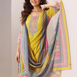 Libas Women Ethnic Motifs Printed Kurta with Trousers & Dupatta image 5