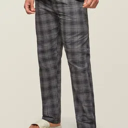 XYXX Men Super Combed Cotton Pack of 3 Checkmate Lounge Pants XYPYJM3PCKN60 image 4