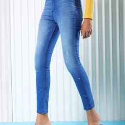 Freehand by The Indian Garage Co Women Blue Super Skinny Fit High-Rise Low Distress Light Fade Stretchable Jeans-picture-37