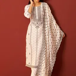 Indo Era Women Floral Embroidered Kurta with Trousers & Dupatta image 2