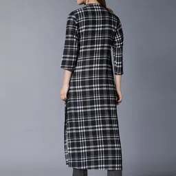 Vishudh Black Checked Printed Band Collar Straight Kurta With Trousers image 2