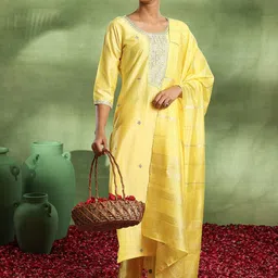 gerua by libas Libas Ethnic Motifs Embroidered Sequinned Straight Kurta With Trousers & Dupatta image 4