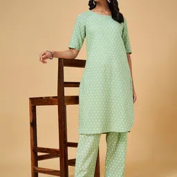 RANGMANCH BY PANTALOONS Women Green Printed Pure Cotton Kurti with Trousers-picture-28