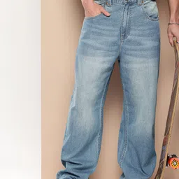 Difference of Opinion Men Loose Relaxed Fit Light Fade Jeans image 1