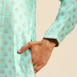 RAJUBHAI HARGOVINDAS Men Green Ethnic Motifs Kurta With Pyjamas image 5