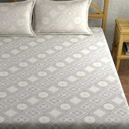 UrbanArts Grey & White Printed Cotton 400 TC King Bedsheet With 2 Pillow Covers image 3