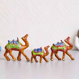 dinine craft Gold Paper Mache Camel Set Of 3 image 1