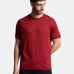 Jockey Lightweight Microfiber Solid T-Shirt with Breathable Mesh-MV16-picture-16