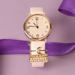 HAUTE SAUCE by  Campus Sutra Analogue Watch With Crescent Moon Watch Charm AW23_HSCW5097-image-72