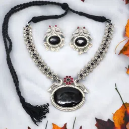 Ozanoo Silver Plated Artificial Stones Necklace and Earrings-picture-19