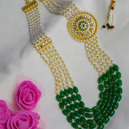 MORKANTH JEWELLERY Woman Gold-Plated Green & White Kundan Stone-Studded Jewellery Set-image-2