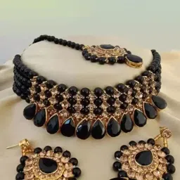 JMBW INTERNATIONAL Artificial Beads Beaded Necklace with Earrings & Maang Tika-picture-37