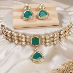 KARATCART Gold-Plated Kundan-Studded & Beaded Jewellery Set-picture-27