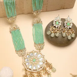 KARATCART Gold-Plated Kundan-Studded & Beaded Jewellery Set-picture-37