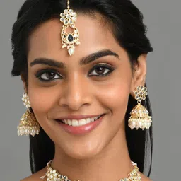 Fida Gold-Plated White Kundan-Studded & Pearl-Beaded Jewellery Set image 1