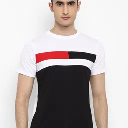 Bukkl Men Applique Slim Fit T-shirt-image-24