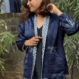 Chidiyaa Women Shawl Collar Geometric Printed Casual Reversible Tailored Jacket-picture-39
