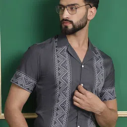 Indian Needle Spread Collar Short Sleeve Classic Geometric Print Regular Fit Formal Shirt image 1